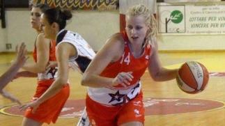 Marie Ruzickova e coach Diamanti faccia a faccia con l’arbitro Morante (foto Vasco Favilla)