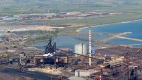 Una panoramica dello stabilimento Lucchini