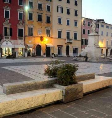 E' sabato, la città si svuota
