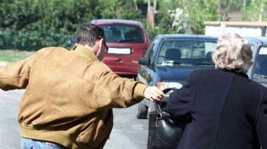 Arrestato uno scippatore