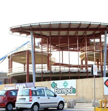Il cantiere allIpercoop dove lavorava loperaio denunciato per furto di una tv 