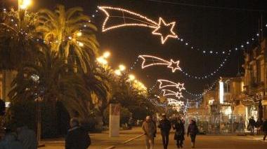 <b>LUCI.</b> La Passeggiata illuminata per Natale
