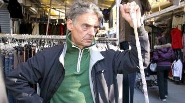 <b>NESSUN PROBLEMA. </b>Carmelo Donzella ha un chiosco al mercato e difende la comunità cinese