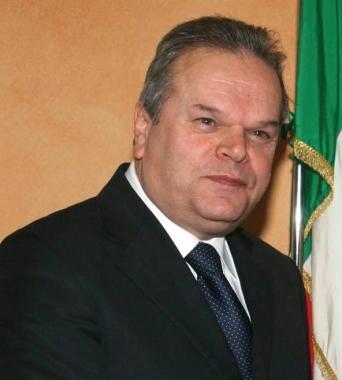 Il sindaco Lorenzini 