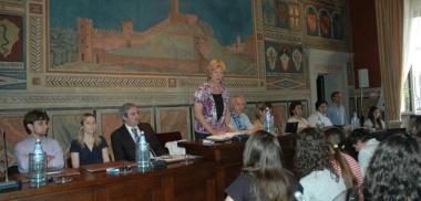Una seduta del consiglio comunale di San Miniato   