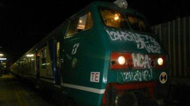 Il treno rimasto coinvolto nell’incidente ieri sera alla stazione