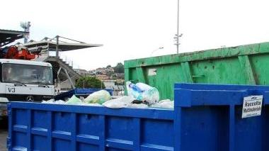 Contenitori dei rifiuti di Esa