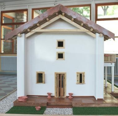 Il progetto della casa ecologica realizzato dagli studenti di S.&nbsp;Marcello insieme agli artigiani 