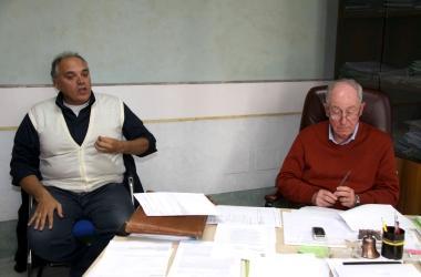 <b>SCONTRO.</b> Sopra, Alessandro Cerrai e Roberto Vannozzi A sinistra, gli assessori Vittorio Fantoni e Antonio Cima 