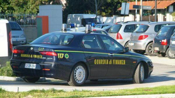 Televendita truffa: ordina gioielli e riceve bigiotteria