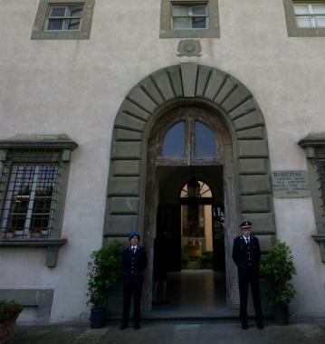 Lingresso dellospedale psichiatrico giudiziario 