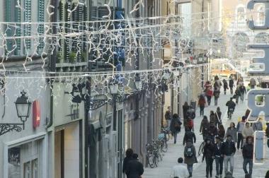 Corso Italia si prepara allo shopping di Natale 