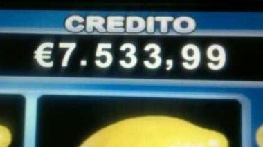 La foto del jackpot vinto dalla signora