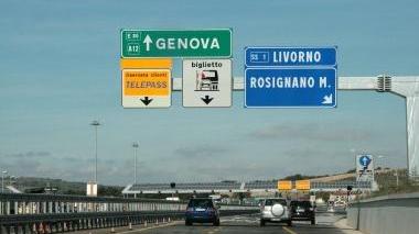 Cartelli sulla Tirrenica