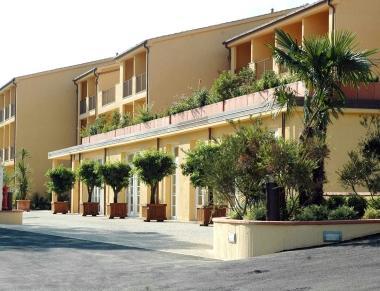 Lhotel Villa Cappugi sede dell incontro   