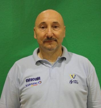 Il tecnico pratese Alessandro Consorti   