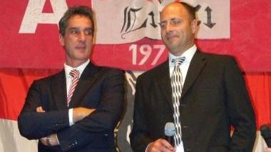 Il diesse Pagliai (a sin.) col presidente dei Lupi Pantani