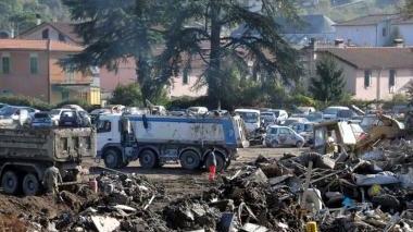 Scene dopo la disastrosa alluvione ad Aulla
