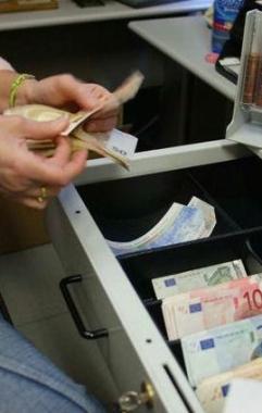Banche, sempre più difficile (e costoso) ricevere un prestito