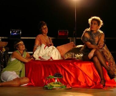 Caligola e la sua crudeltà in scena al "Concordi"