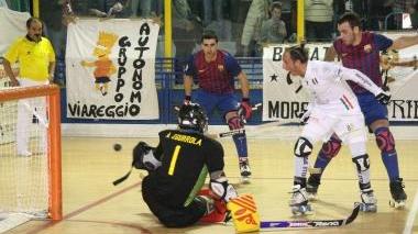 <b>MAGIA.</b> Il gol del provvisorio 2-1 di Mirko Bertolucci: un capolavoro