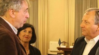 <b>IN COMUNE.</b> Il sindaco Cosimi e l’assessore Colombini danno il benvenuto all’euro-direttore Ahner