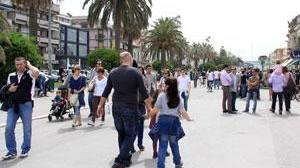 Inseguito e aggredito in passeggiata