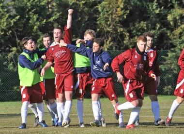 I giocatori dellAppennino dopo un gol 