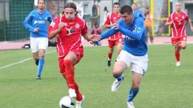 Alessandro Cesarini in azione contro il Foligno