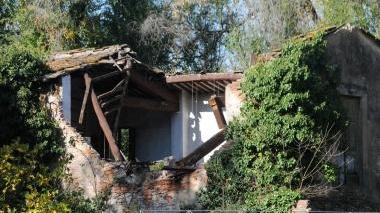 Mura da rifare, da decidere come