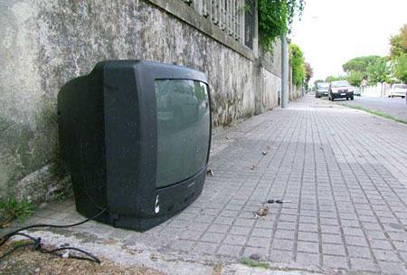 Tv abbandonate, mandateci le vostre foto