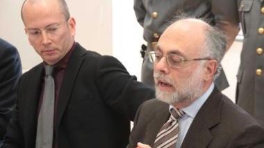 <b>INDAGINI </b>Il procuratore capo Francesco De Leo Accanto il sostituto Gianfranco Petralia (a sinistra)