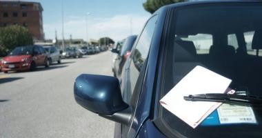Ogni anno vengono comminate multe per un totale di 10mila euro ma poco meno della met&agrave; dei soldi viene incassato in tempi brevi   