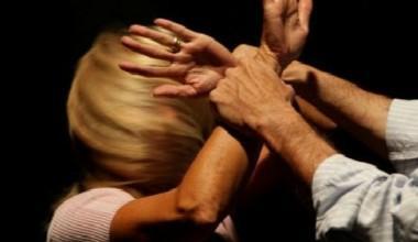 Violenza sulle donne, 215 denunce in 12 mesi