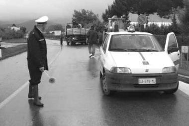 Una pattuglia di vigili urbani     