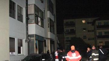 I soccorsi dopo l’incendio