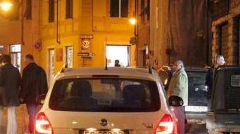 Auto in via Cairoli