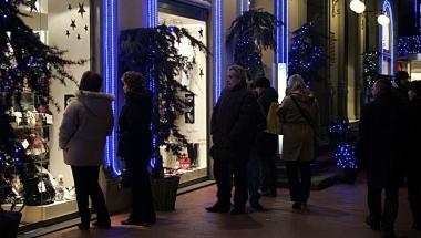 Shopping natalizio senza lincubo del ticket della sosta per i clienti del Centro commerciale 