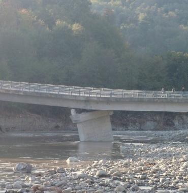 Il ponte dellarea artigianale 