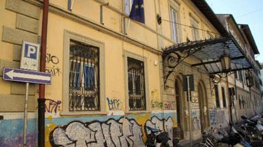 Furto di computer alla scuola Orlando