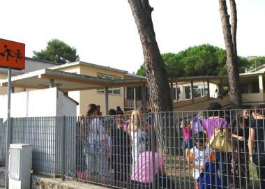 Scuola Novelli, lavori avanti tutta i bimbi torneranno a dicembre