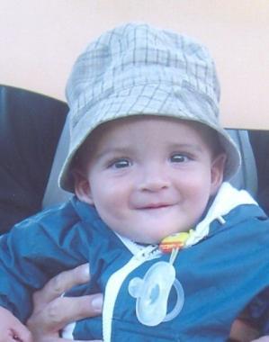 1 ANNO PER LUCA Buon compleanno a Luca che oggi spegne la prima candelina, dai genitori Michele ...