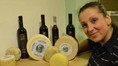 <b>KM ZERO</b> Deborah Birigazzi all’interno del suo negozio