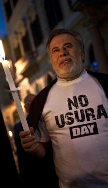 <b>FIACCOLATA </b>contro lusura 