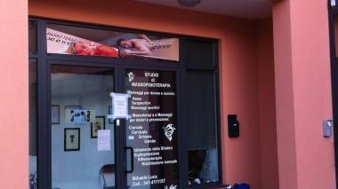 Il centro estetico chiuso dalla polizia municipale