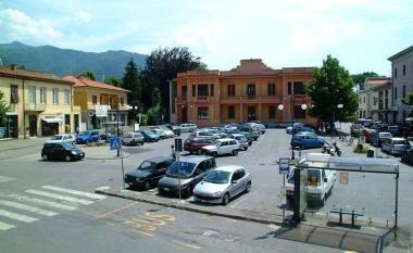 Piazza Battisti a Ponte a Moriano 