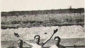 Bagnanti in Bisenzio: 1930