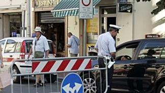 Un varco della Ztl transennato